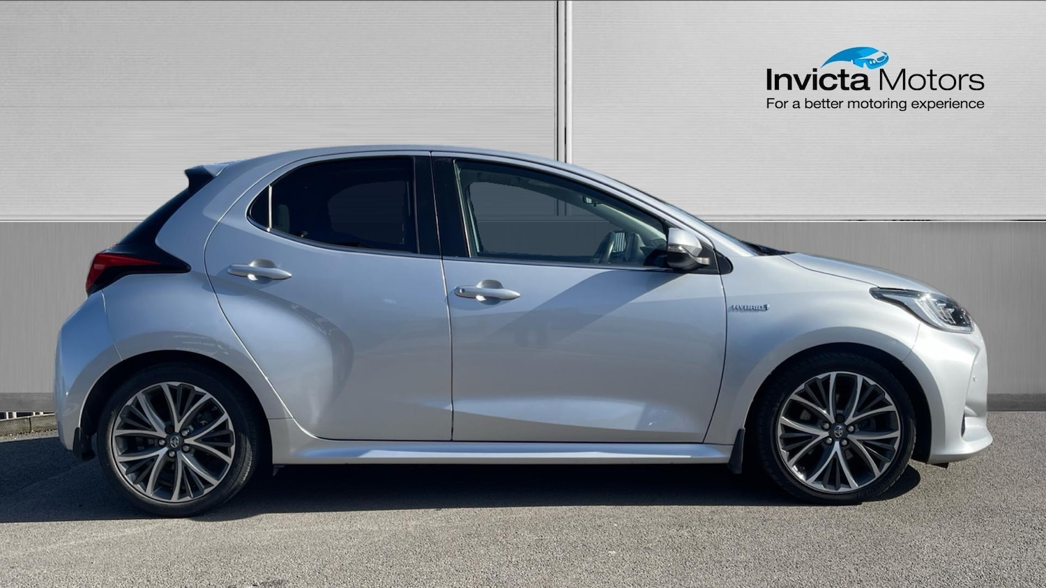 Used Toyota Yaris 2020 for sale - 77735627: Photo 2
