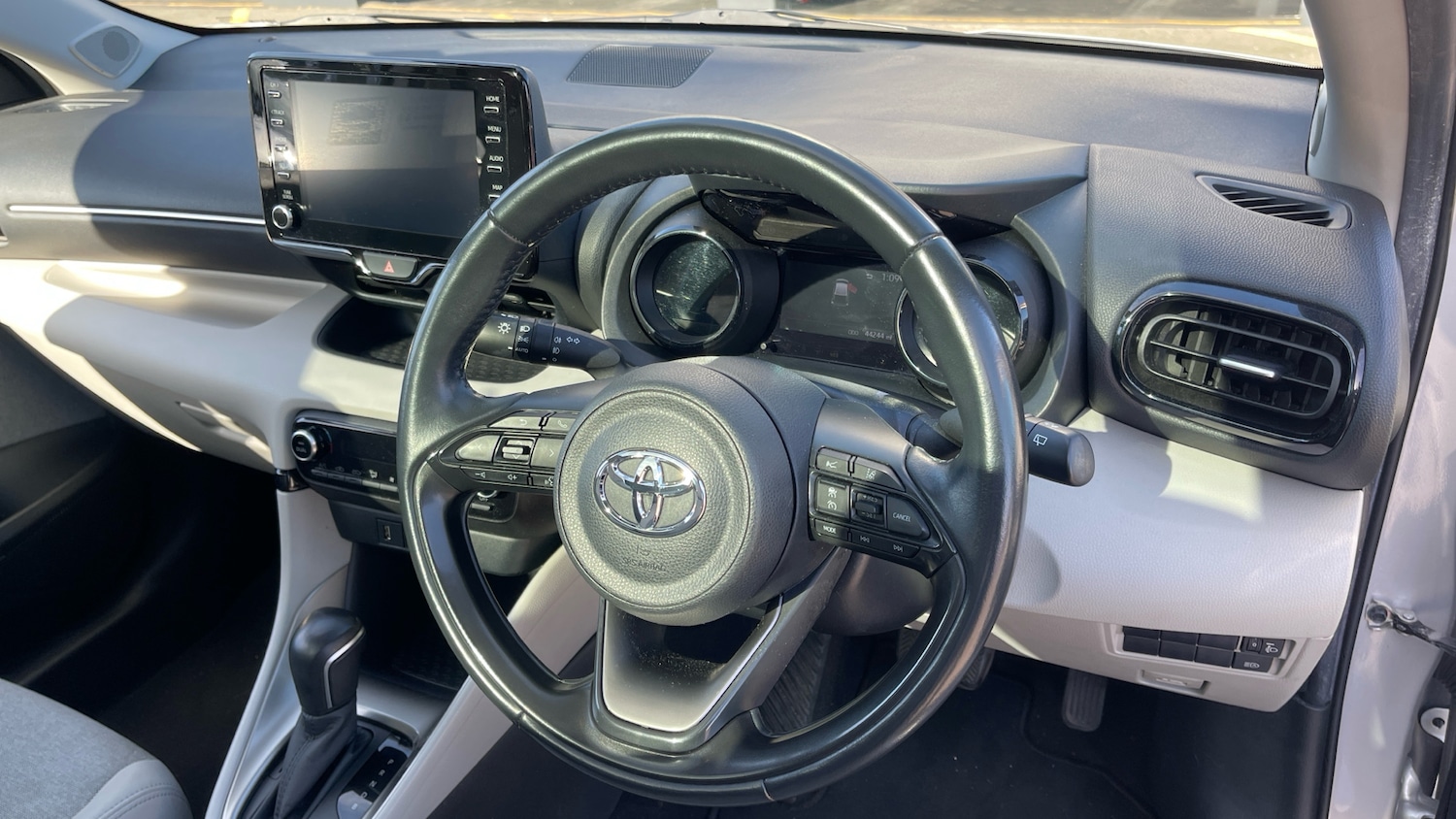 Used Toyota Yaris 2020 for sale - 77735627: Photo 9