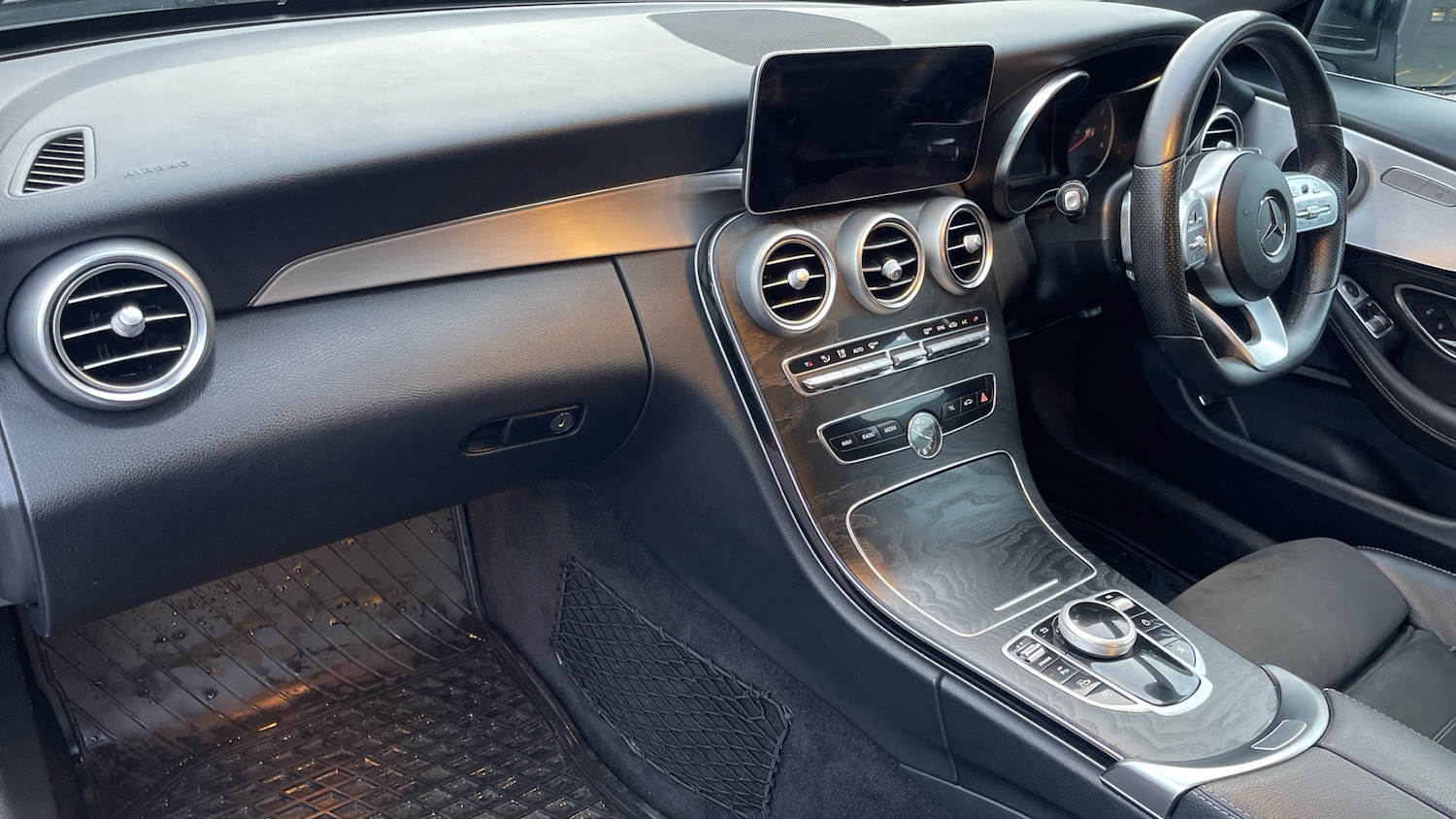 Used Mercedes-Benz C Class 2019 for sale - 76536410: Photo 10