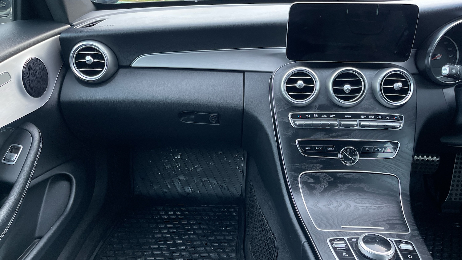 Used Mercedes-Benz C Class 2019 for sale - 76536410: Photo 12