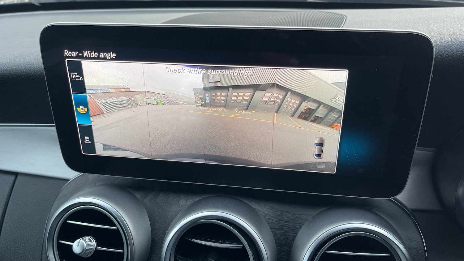 Used Mercedes-Benz C Class 2019 for sale - 76536410: Photo 24