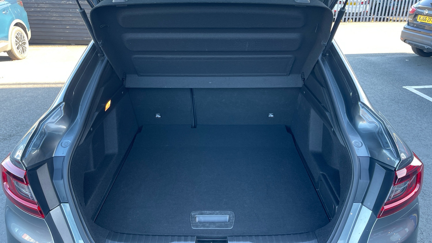 Used Renault Arkana 2022 for sale - 76699570: Photo 15