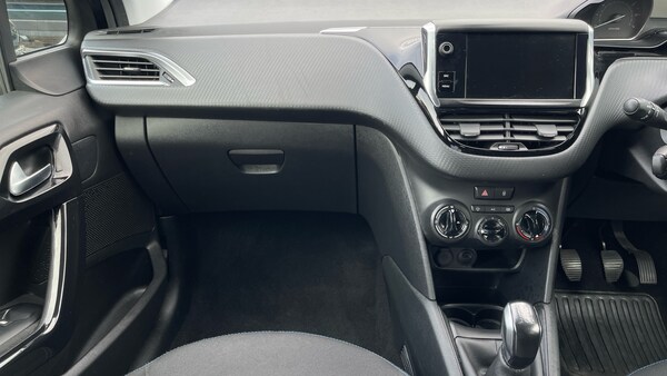 Used Peugeot 208 2019 for sale - 76305222: Photo 12