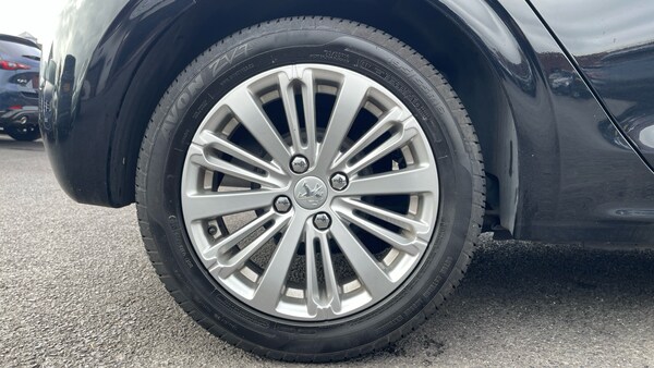 Used Peugeot 208 2019 for sale - 76305222: Photo 19