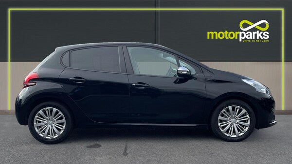 Used Peugeot 208 2019 for sale - 76305222: Photo 2