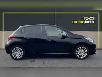 Used Peugeot 208 2019 for sale - 76305222: Photo
