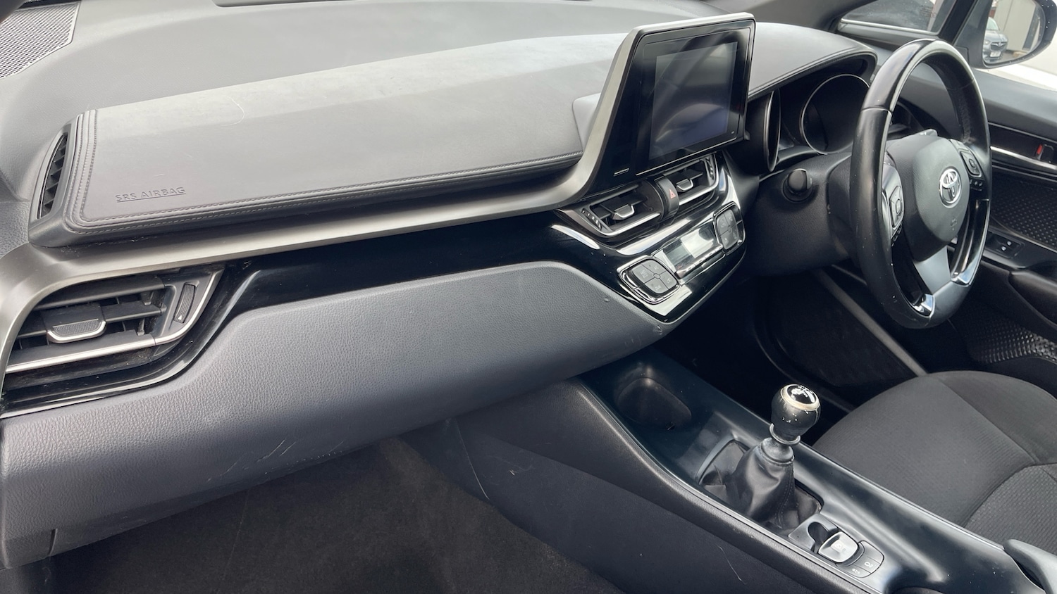 Used Toyota C-HR 2019 for sale - 76418488: Photo 10