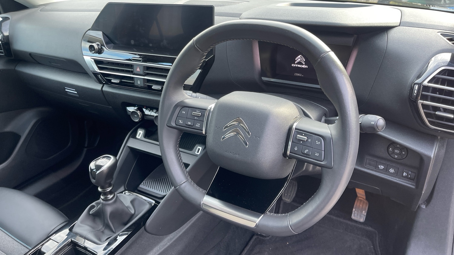 Used Citroen C4 2022 for sale - 76368849: Photo 9