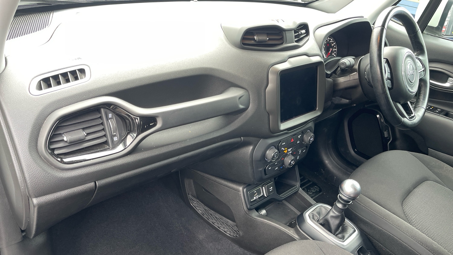 Used Jeep Renegade 2020 for sale - 76368823: Photo 10