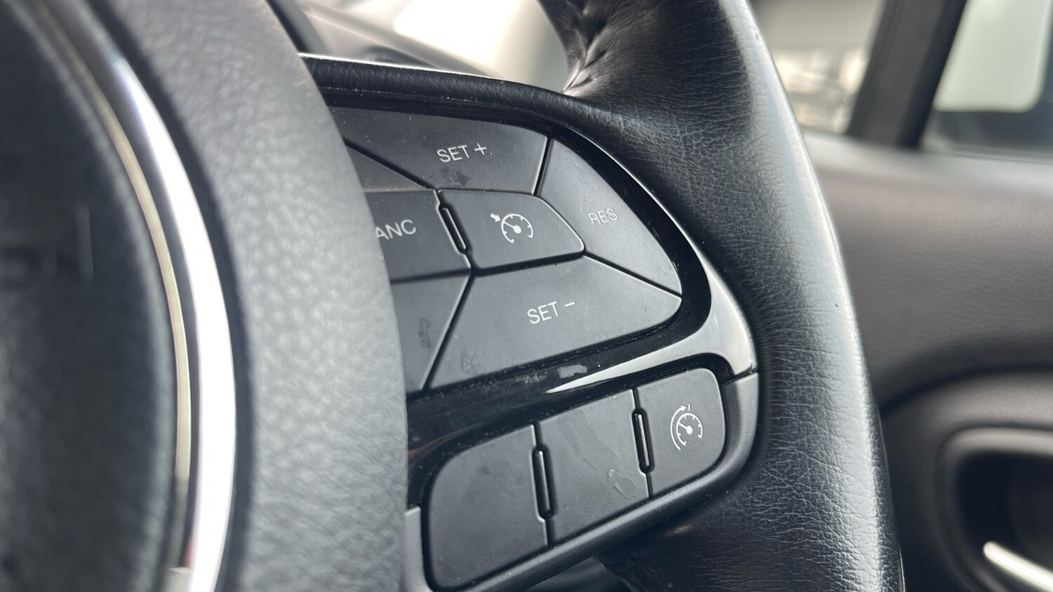 Used Jeep Renegade 2020 for sale - 76368823: Photo 22