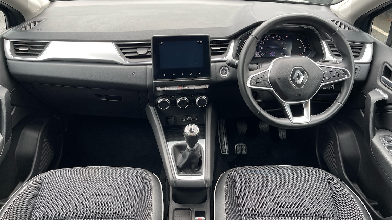 Used Renault Captur 2024 for sale - 76455017: Photo 11