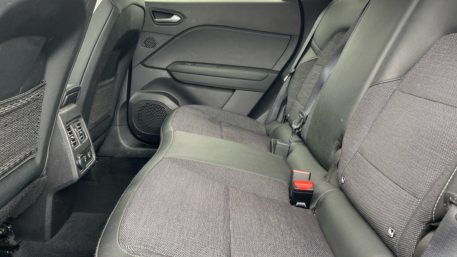 Used Renault Captur 2024 for sale - 76455017: Photo 14