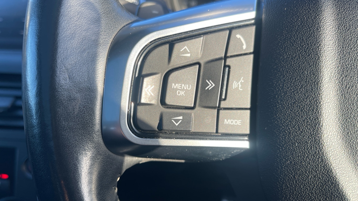 Used Land Rover Discovery Sport 2016 for sale - 77028209: Photo 25