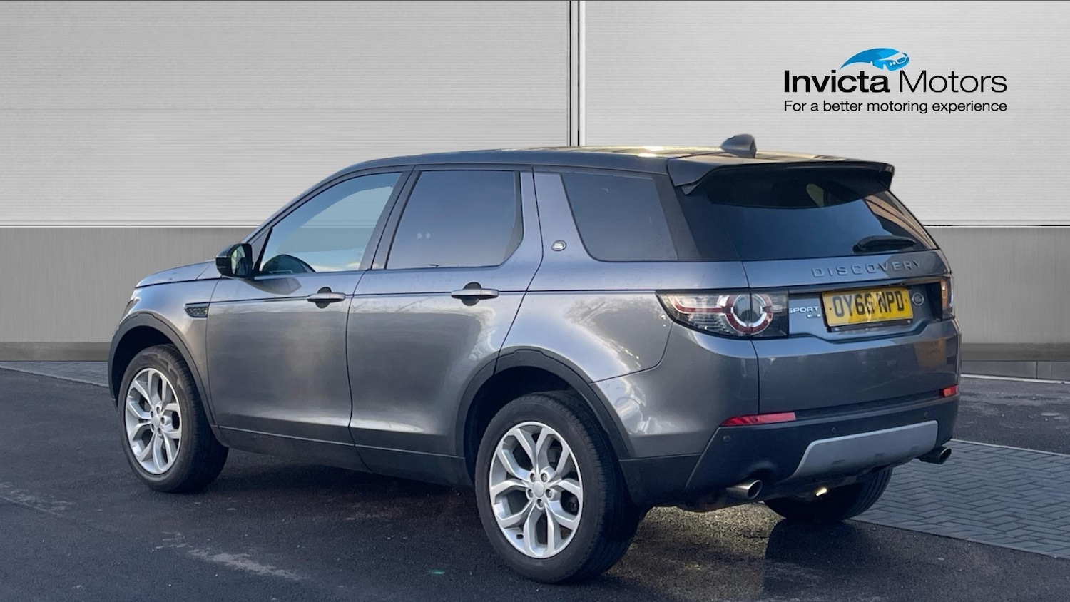 Used Land Rover Discovery Sport 2016 for sale - 77028209: Photo 5