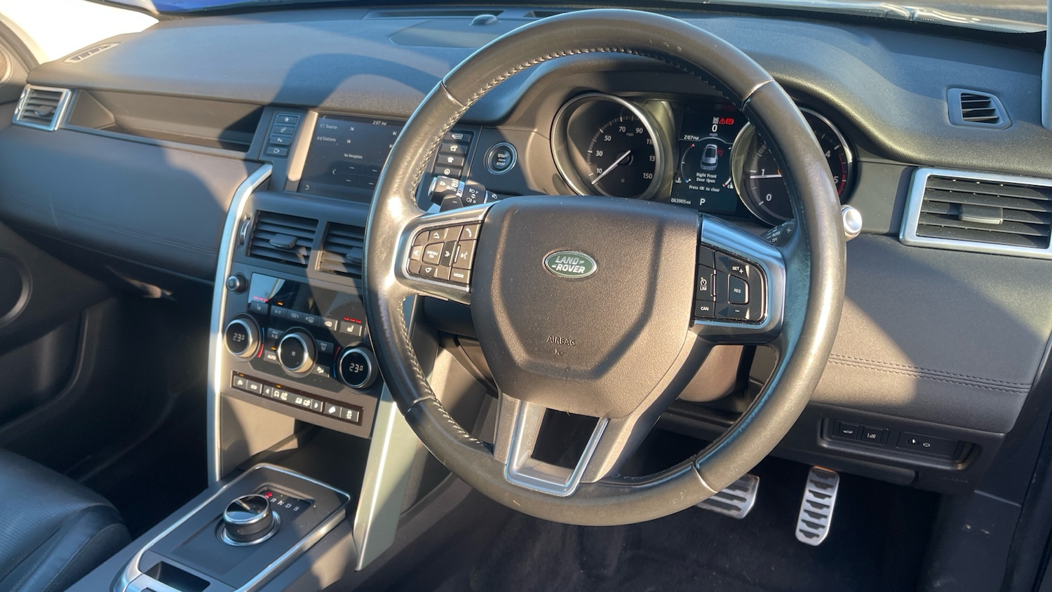 Used Land Rover Discovery Sport 2016 for sale - 77028209: Photo 9