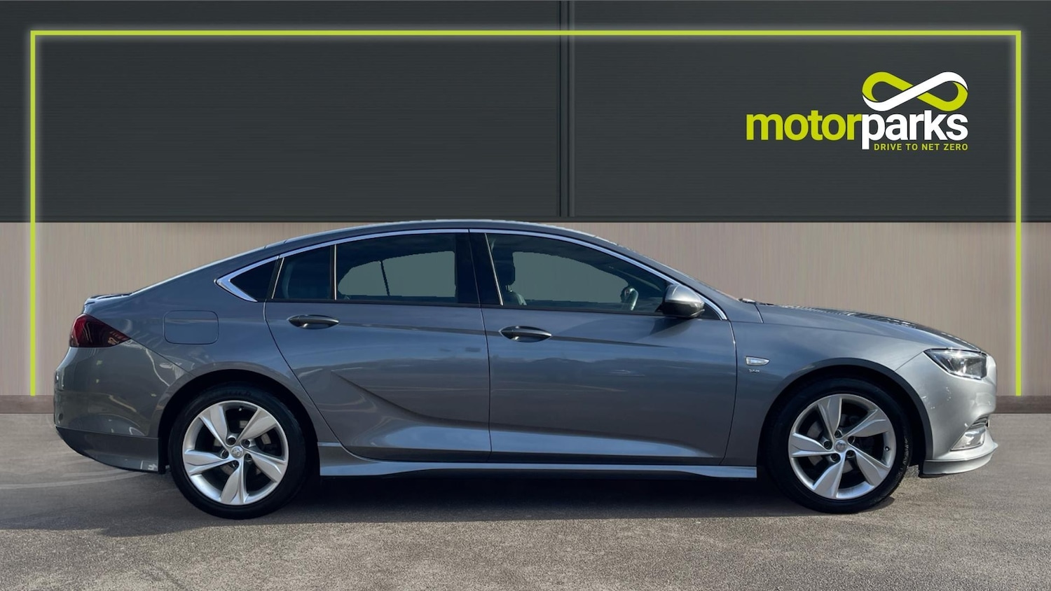 Used Vauxhall Insignia 2019 for sale - 76346944: Photo 2