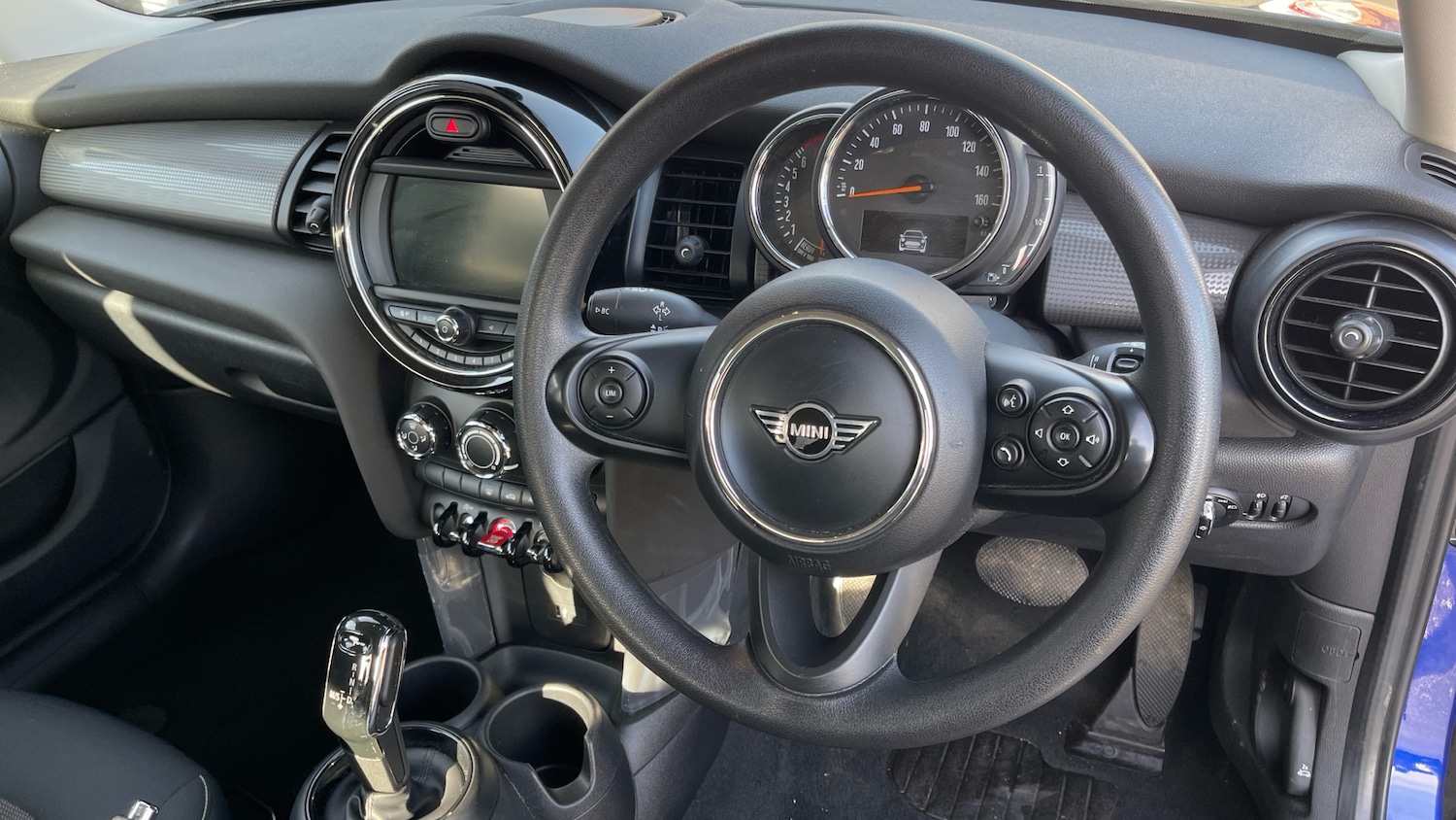 Used MINI Hatch 2020 for sale - 76368825: Photo 9