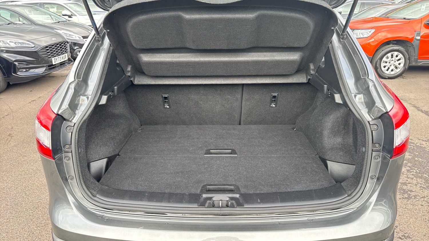 Used Nissan Qashqai 2017 for sale - 76346941: Photo 15