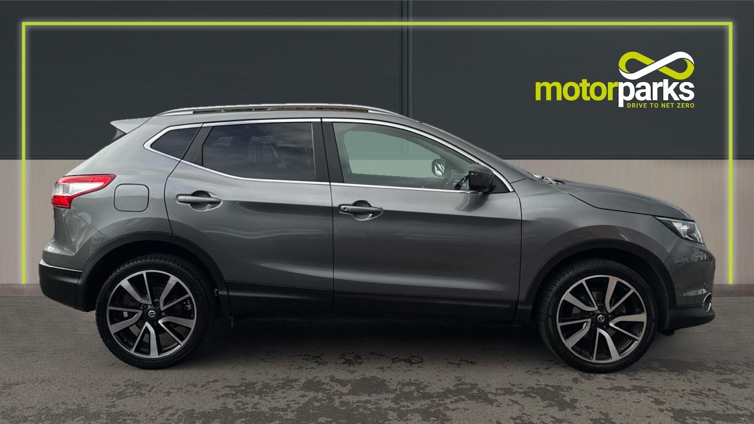 Used Nissan Qashqai 2017 for sale - 76346941: Photo 2