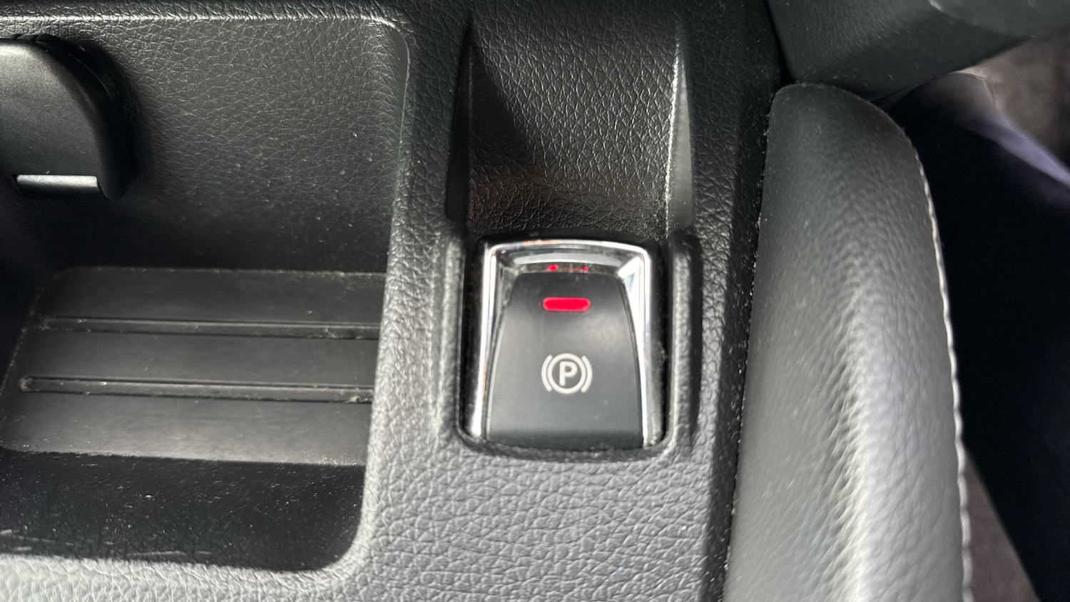 Used Nissan Qashqai 2017 for sale - 76346941: Photo 24