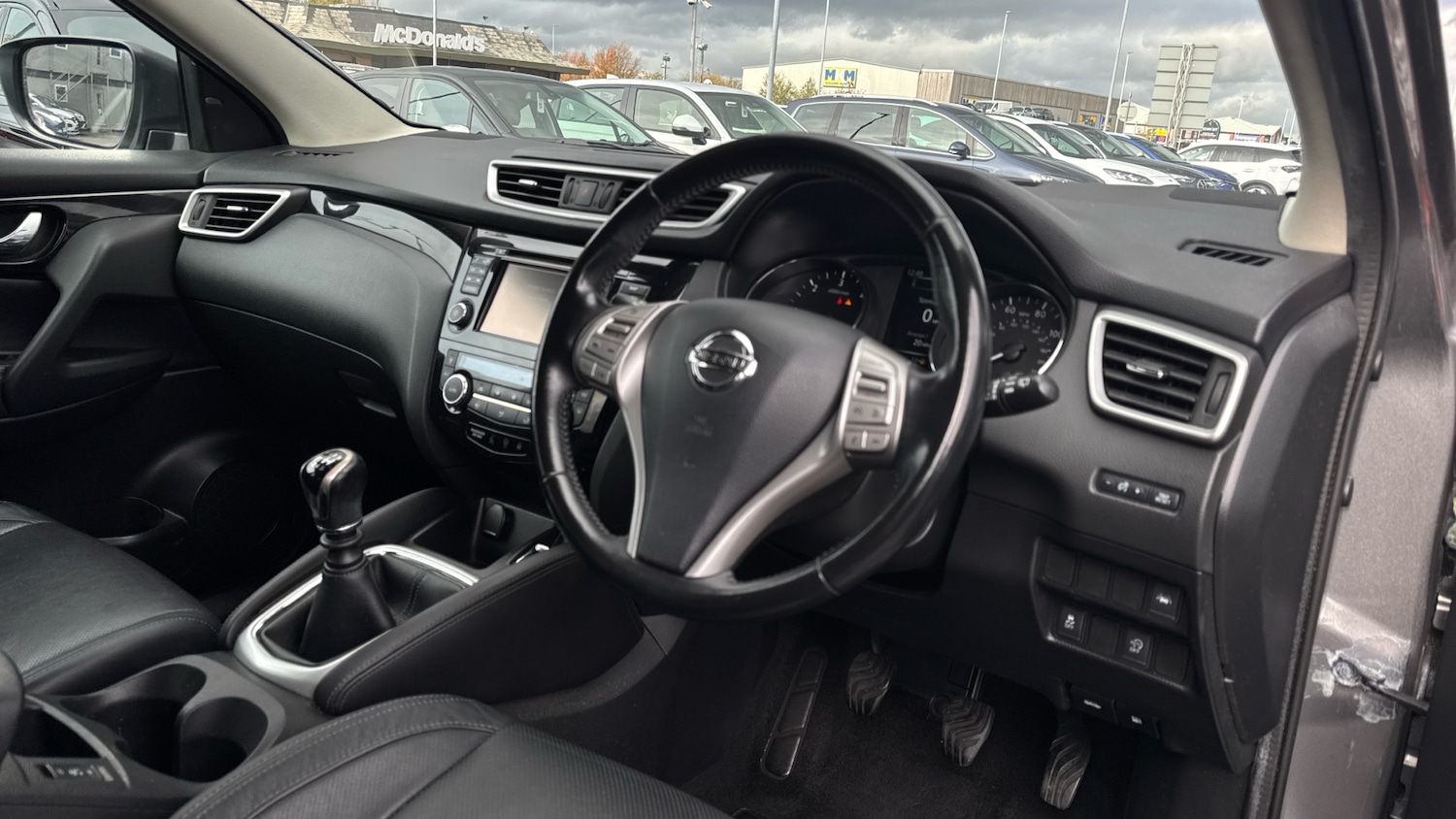 Used Nissan Qashqai 2017 for sale - 76346941: Photo 9