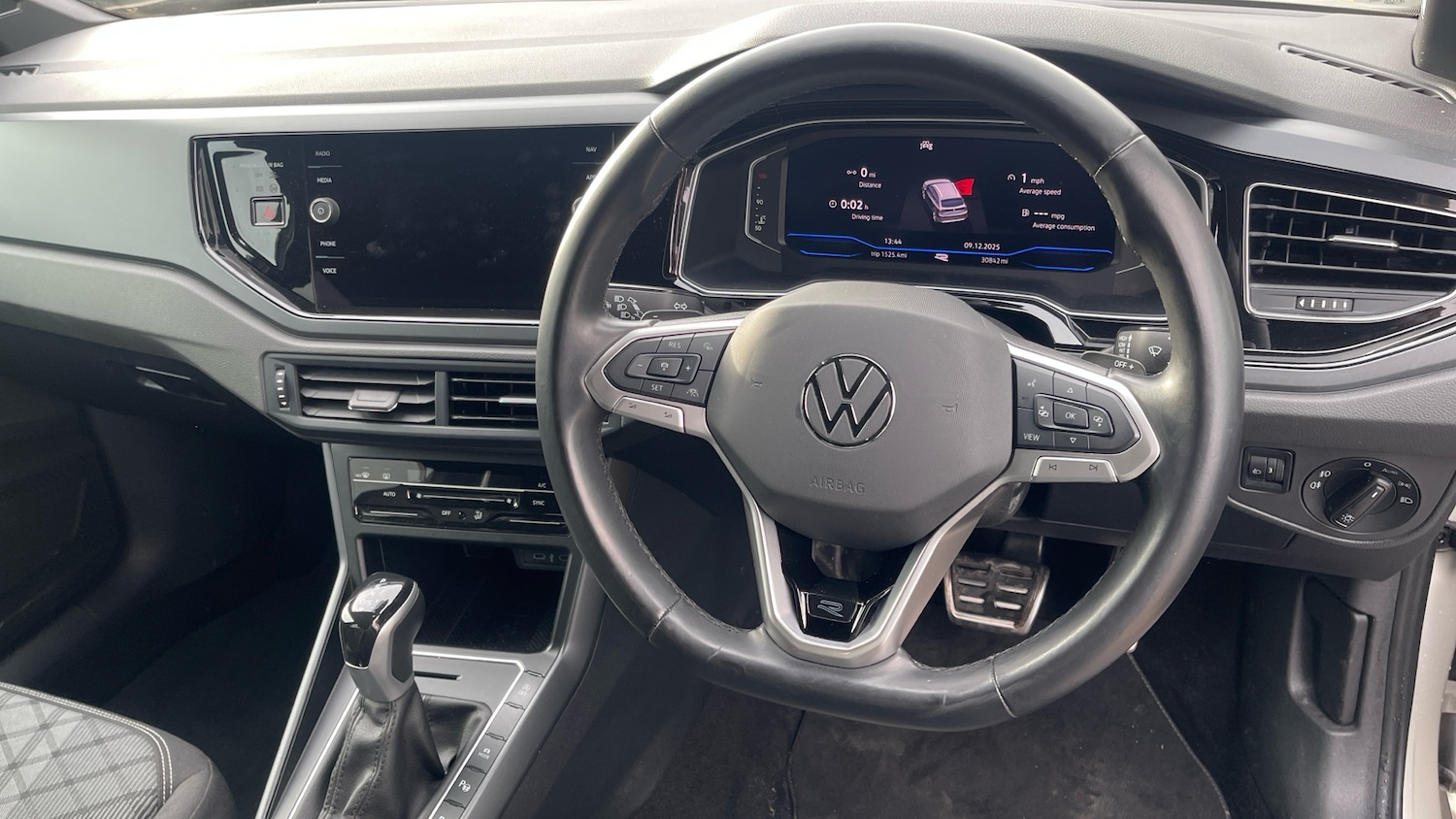 Used Volkswagen Taigo 2023 for sale - 76864100: Photo 9