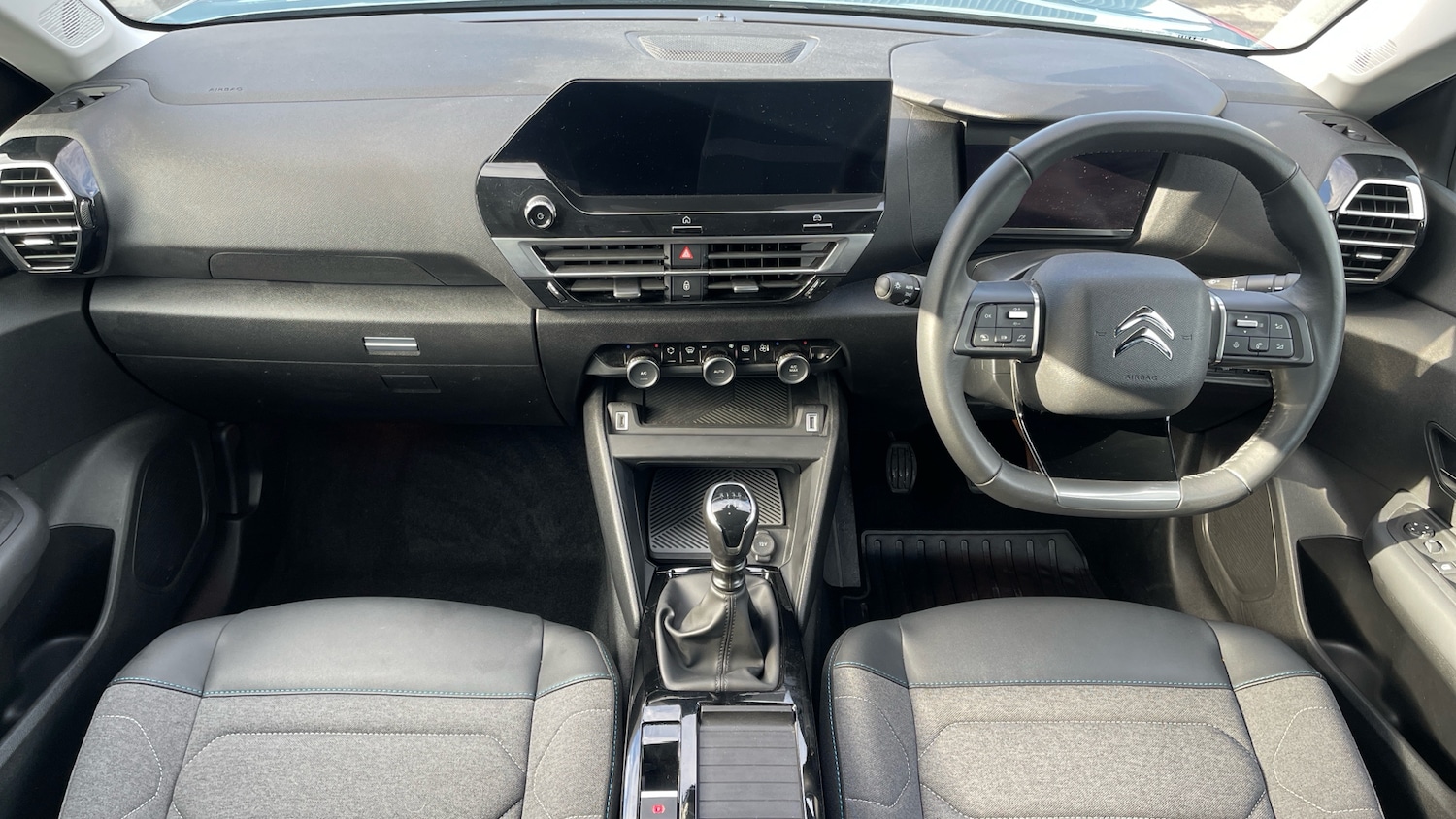 Used Citroen C4 2023 for sale - 76281279: Photo 11