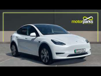 2023 - RWD 5dr Auto - Fixed Panoramic Sunroof - Wireless