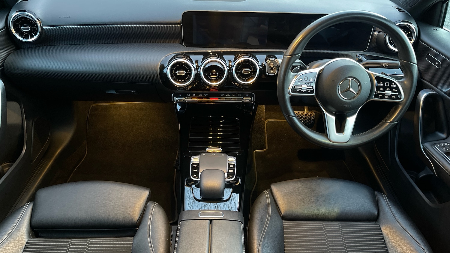 Used Mercedes-Benz A-Class 2018 for sale - 77342720: Photo 11