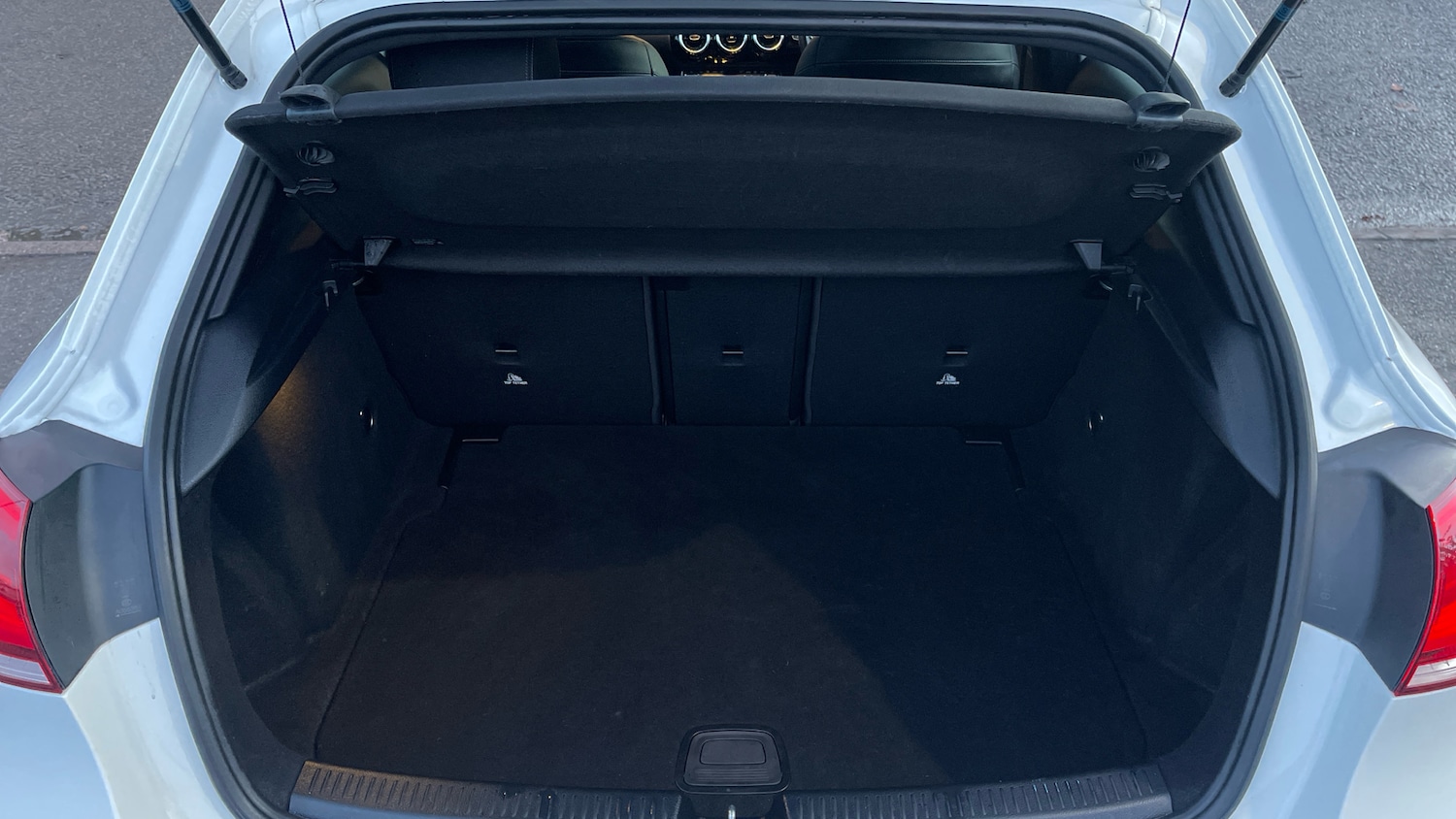 Used Mercedes-Benz A-Class 2018 for sale - 77342720: Photo 15