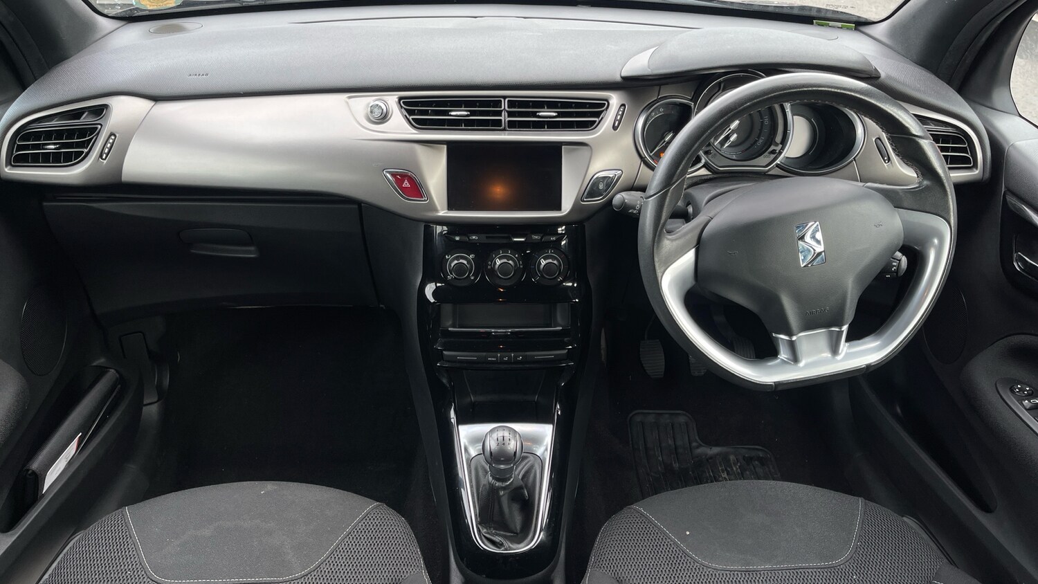 Used DS Automobiles DS 3 2016 for sale - 76324919: Photo 11