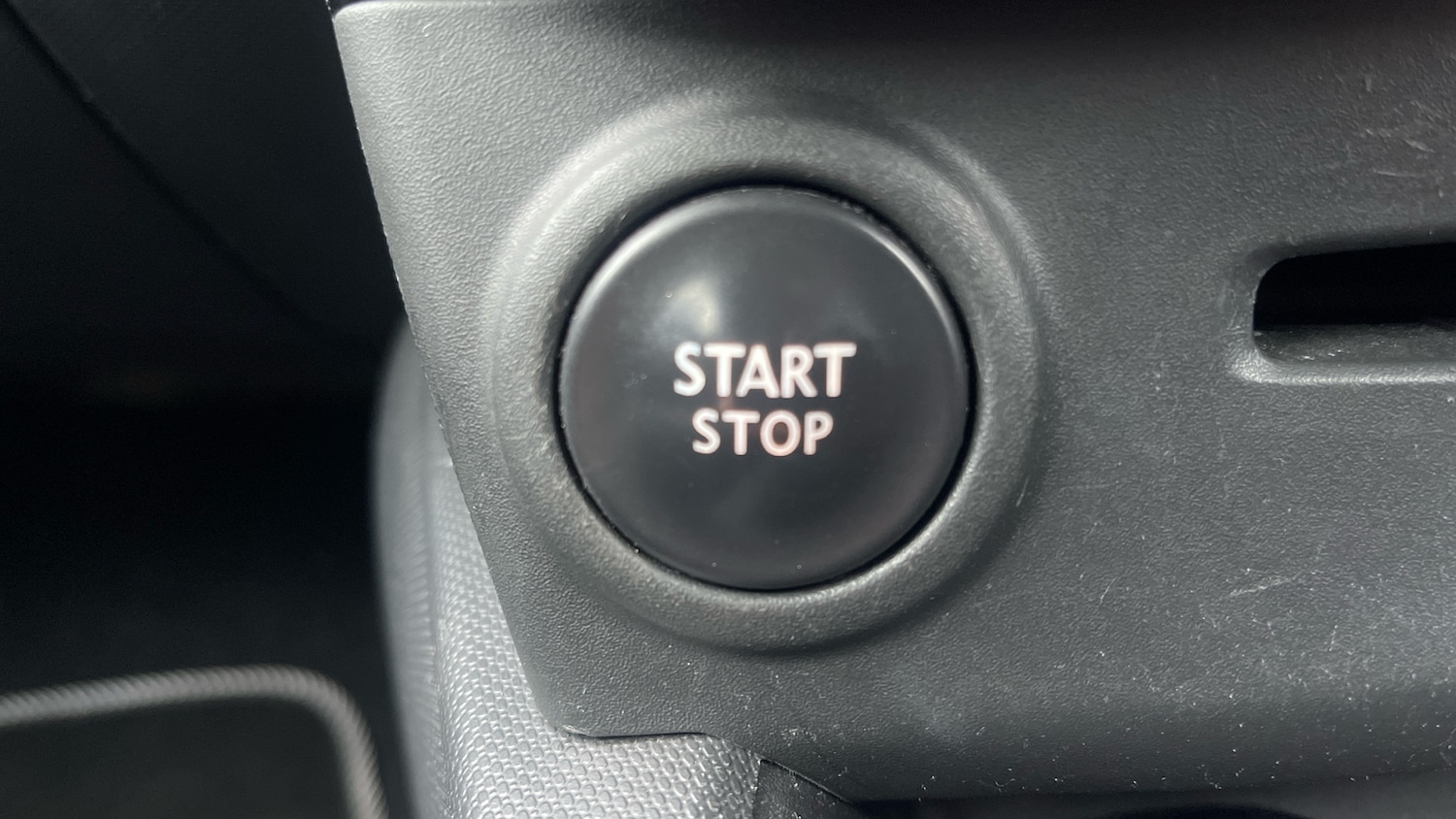 Used Renault Clio 2015 for sale - 77140542: Photo 25