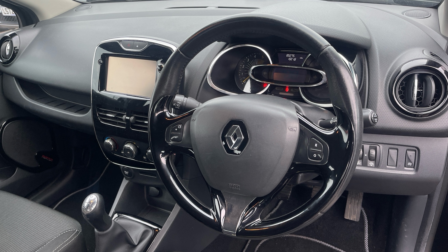 Used Renault Clio 2015 for sale - 77140542: Photo 9