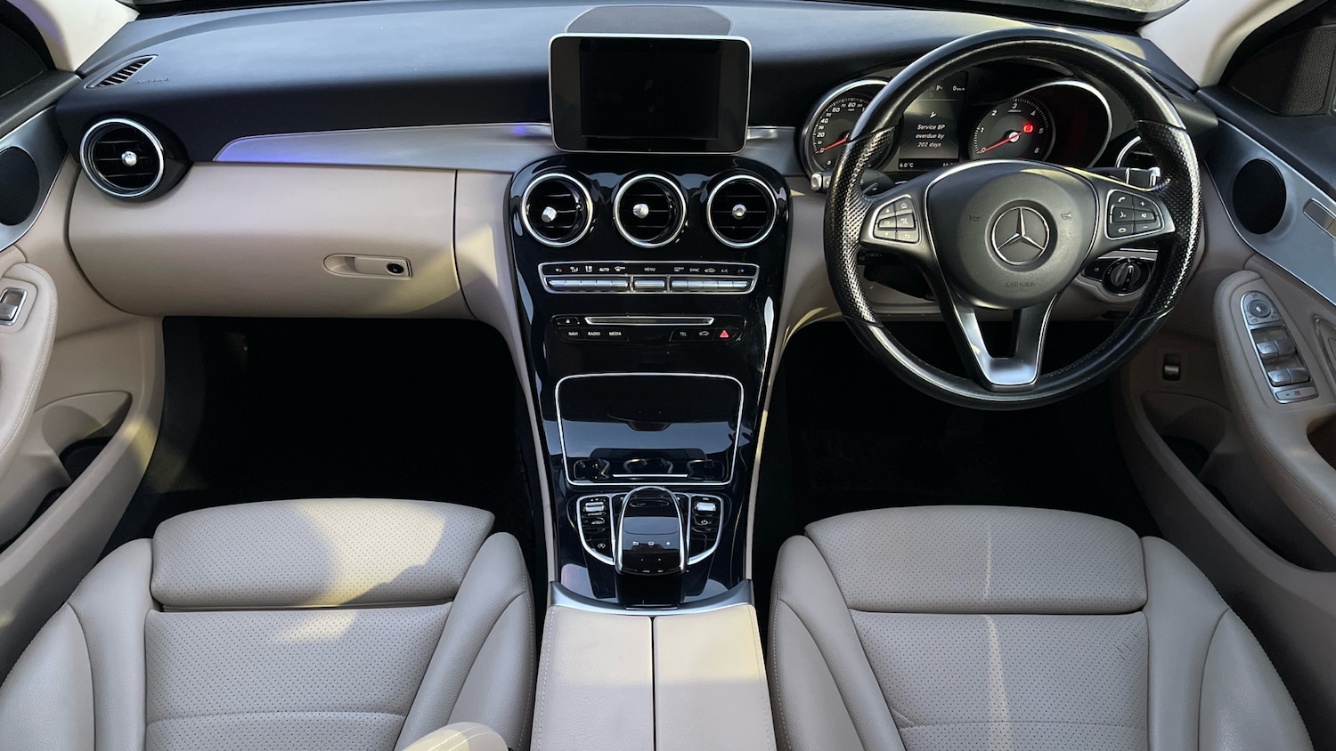 Used Mercedes-Benz C Class 2015 for sale - 77303498: Photo 11