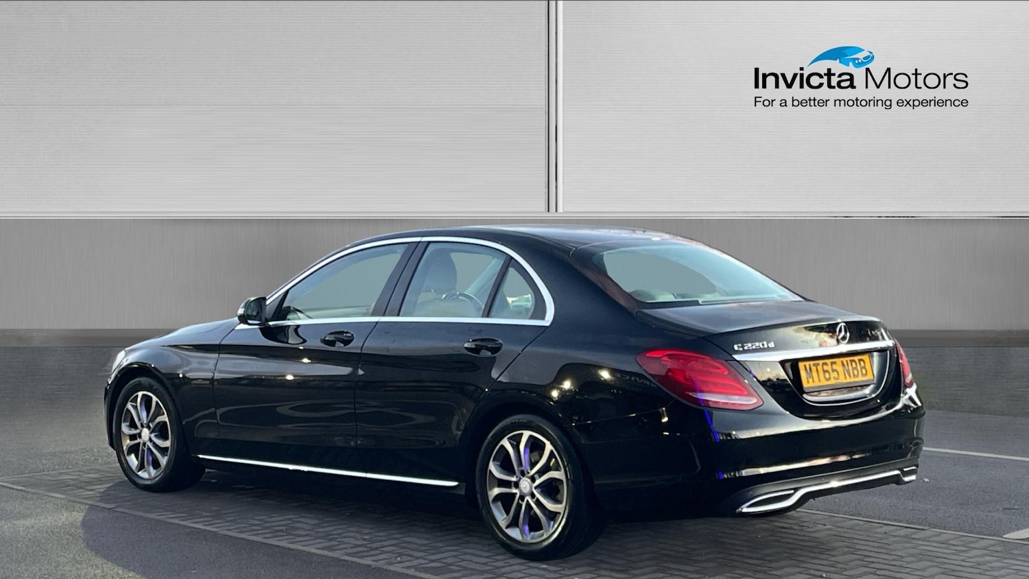 Used Mercedes-Benz C Class 2015 for sale - 77303498: Photo 5