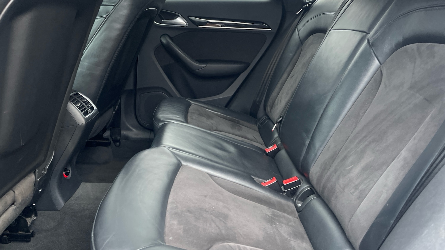 Used Audi RS Q3 2015 for sale - 76784844: Photo 14