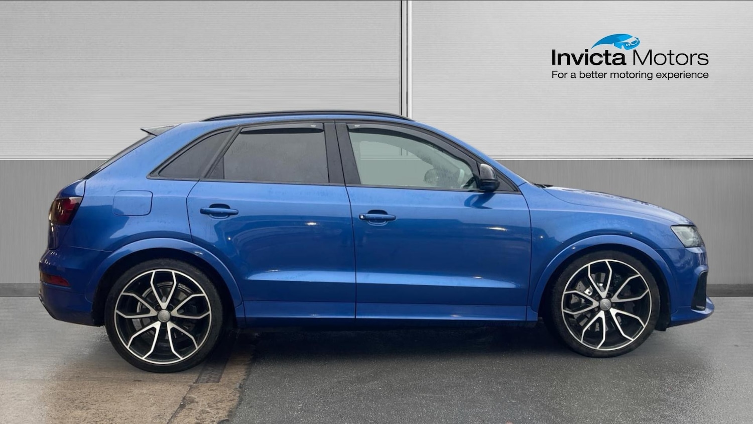Used Audi RS Q3 2015 for sale - 76784844: Photo 2