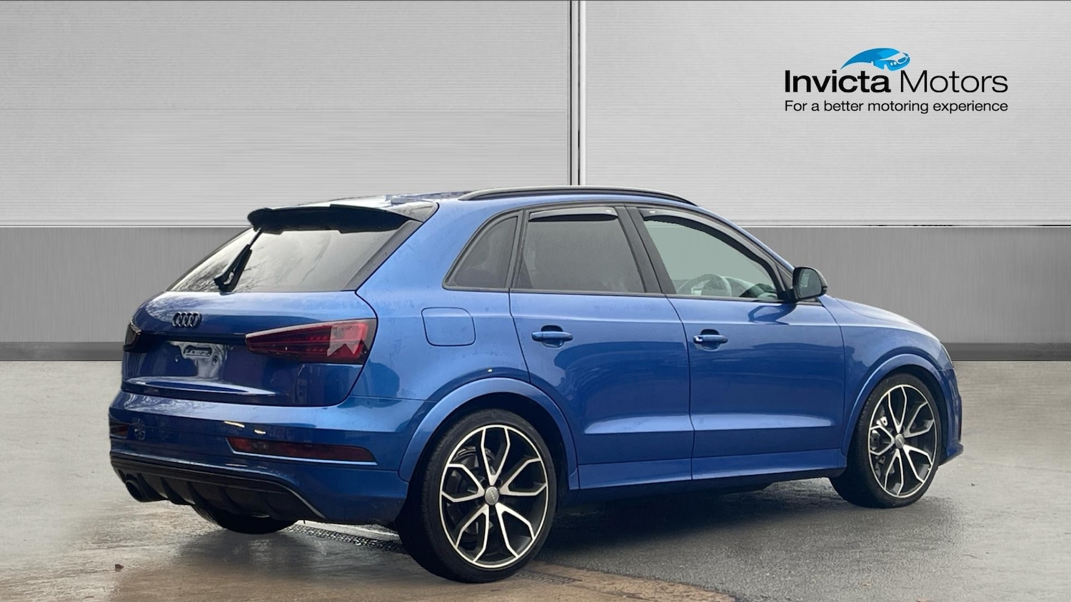 Used Audi RS Q3 2015 for sale - 76784844: Photo 3