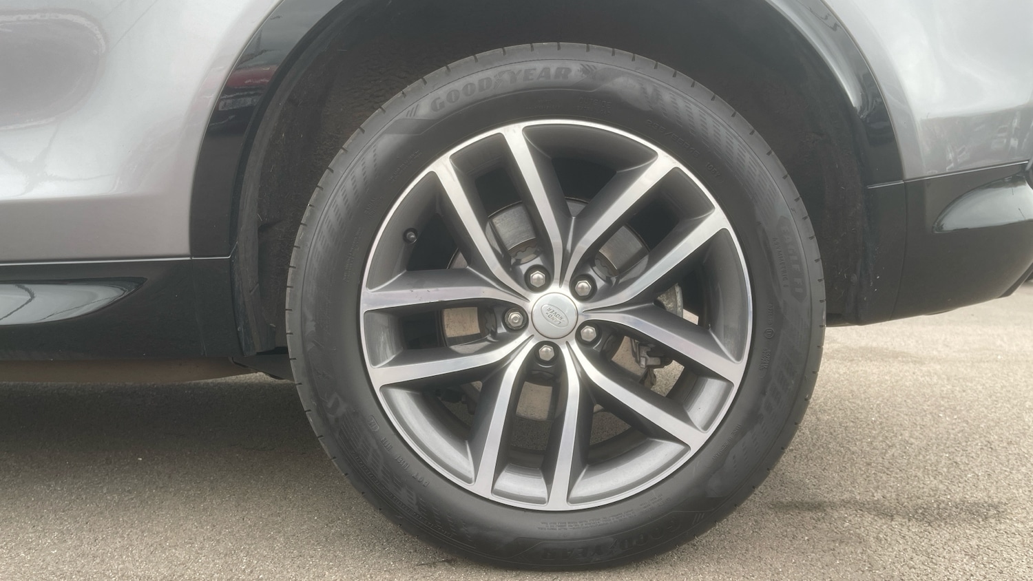 Used Land Rover Discovery Sport 2024 for sale - 78182530: Photo 18