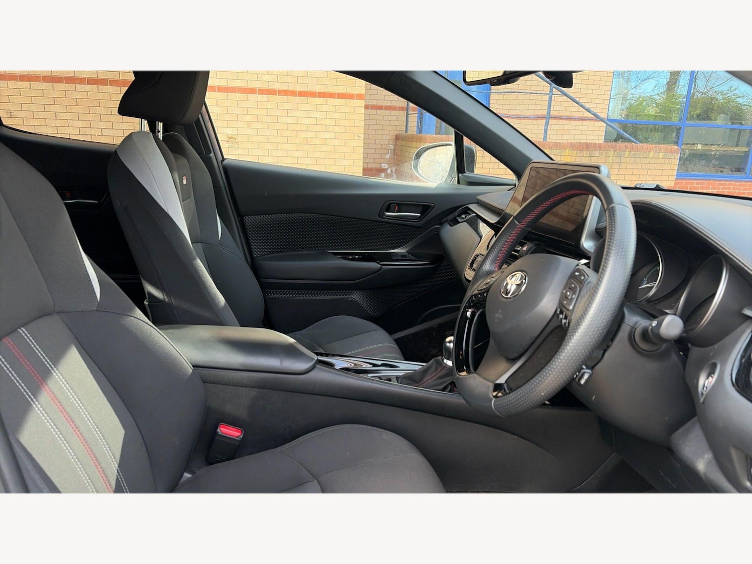 Used Toyota C-HR 2023 for sale - 78062897: Photo 13