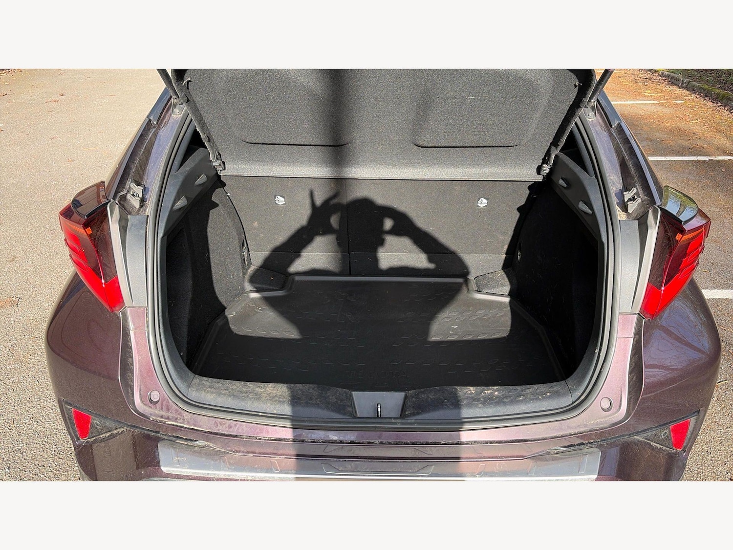 Used Toyota C-HR 2023 for sale - 78062897: Photo 16