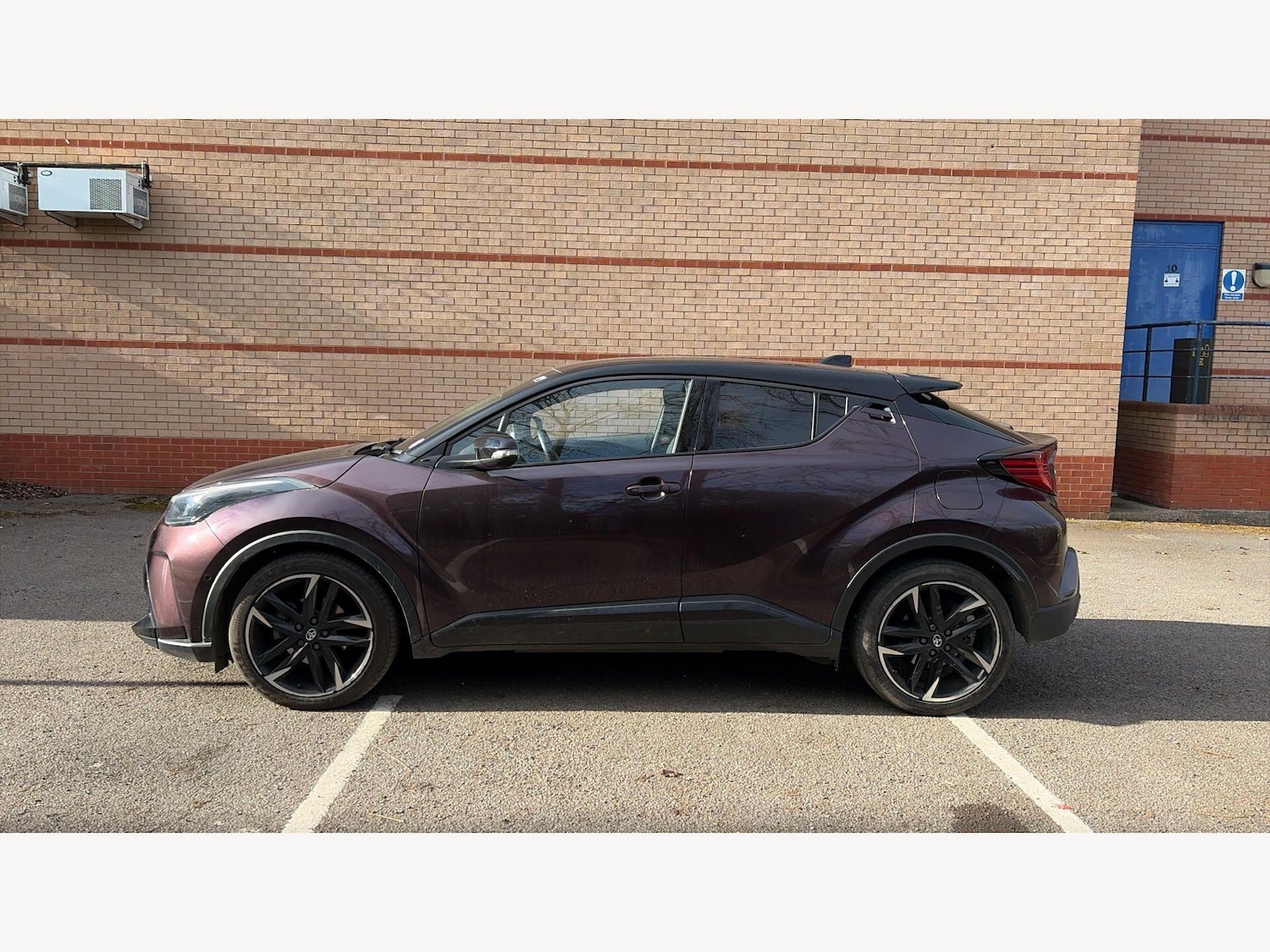 Used Toyota C-HR 2023 for sale - 78062897: Photo 19