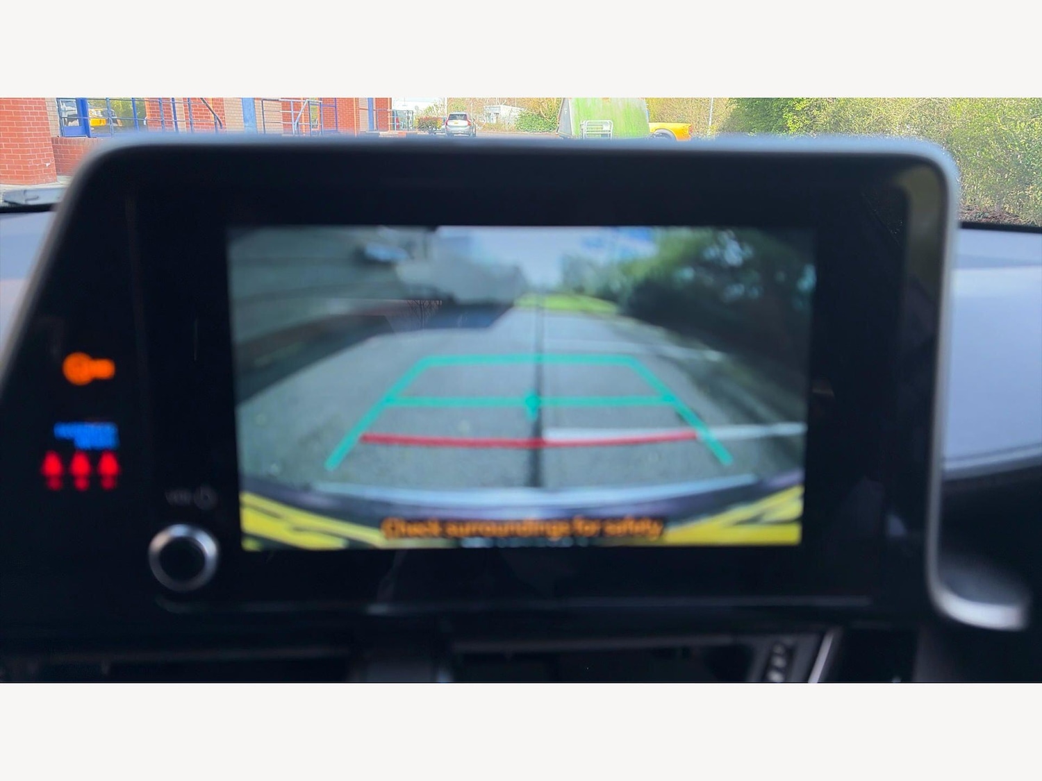 Used Toyota C-HR 2023 for sale - 78062897: Photo 25