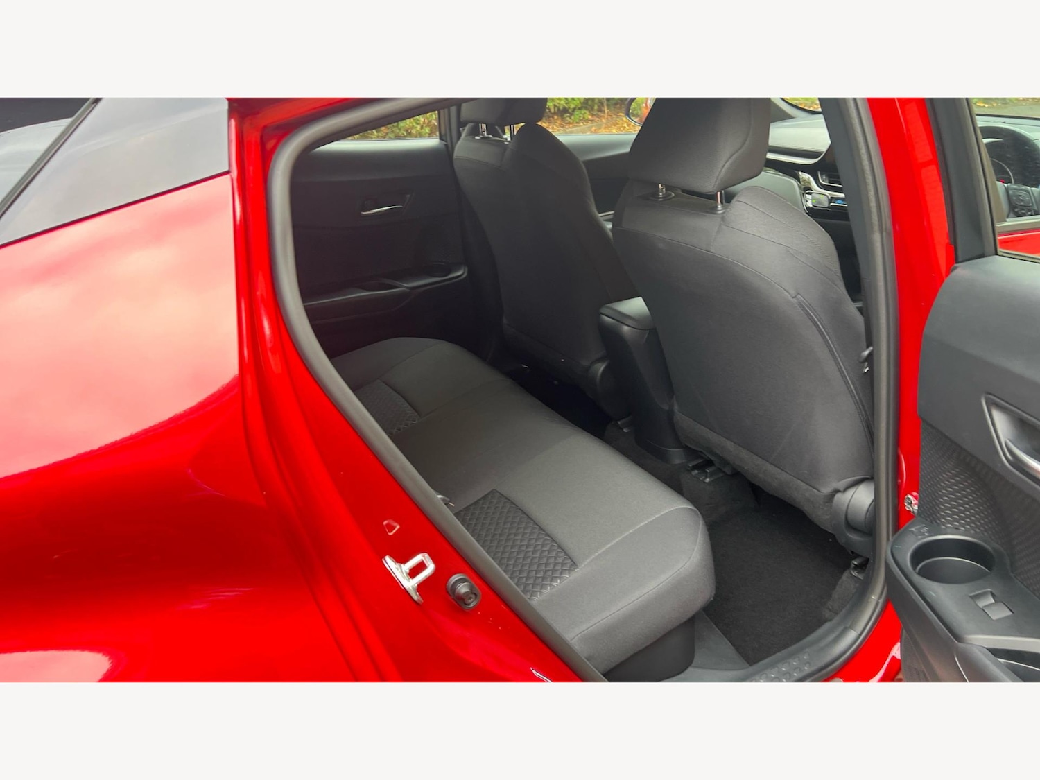 Used Toyota C-HR 2022 for sale - 76441391: Photo 14