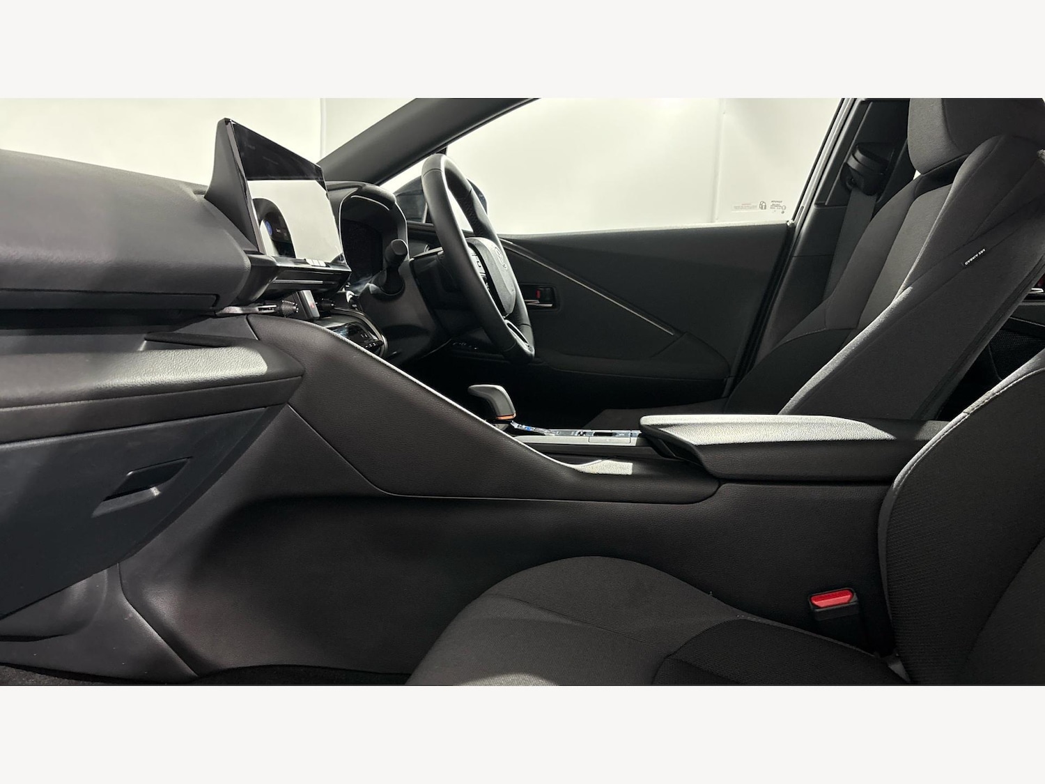 Used Toyota C-HR 2025 for sale - 76388286: Photo 12