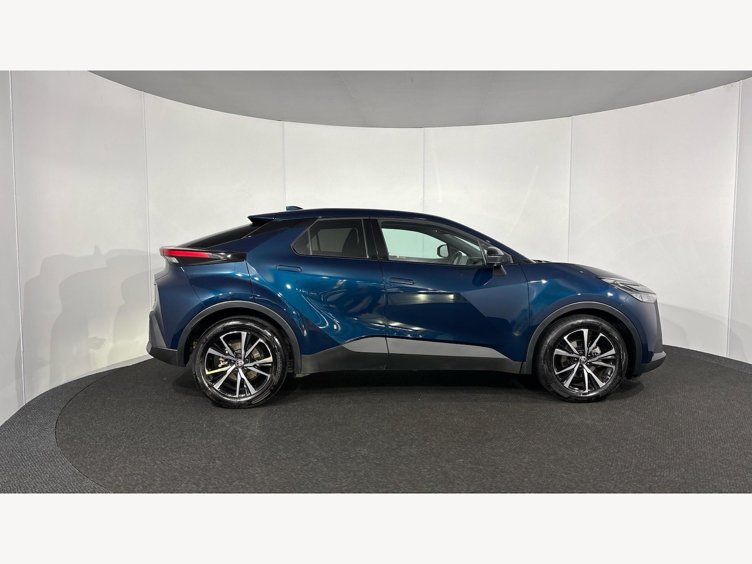 Used Toyota C-HR 2025 for sale - 76388286: Photo 18