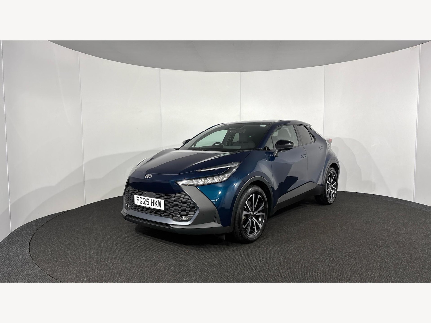 Used Toyota C-HR 2025 for sale - 76388286: Photo 3