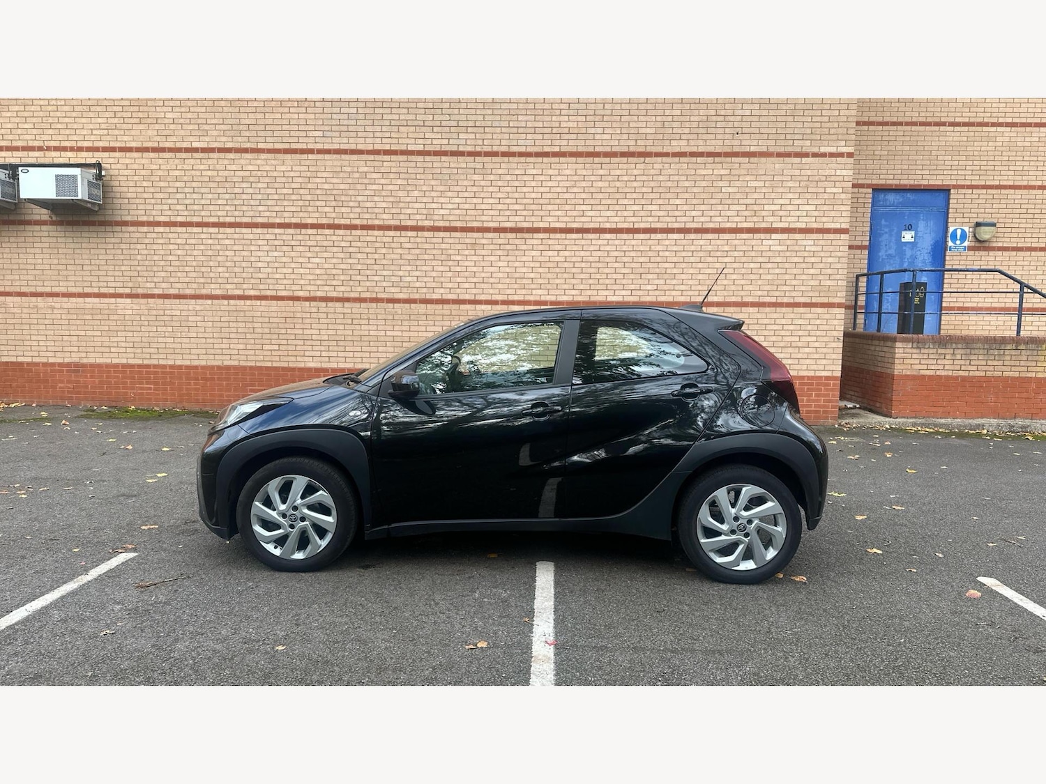 Used Toyota Aygo X 2022 for sale - 76398239: Photo 19
