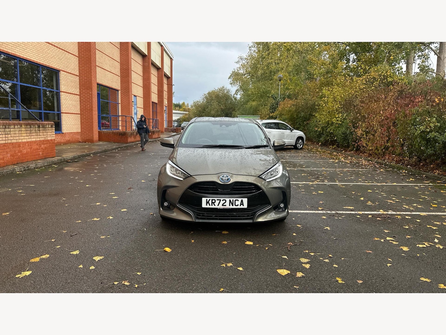 Used Toyota Yaris 2022 for sale - 76388058: Photo 17