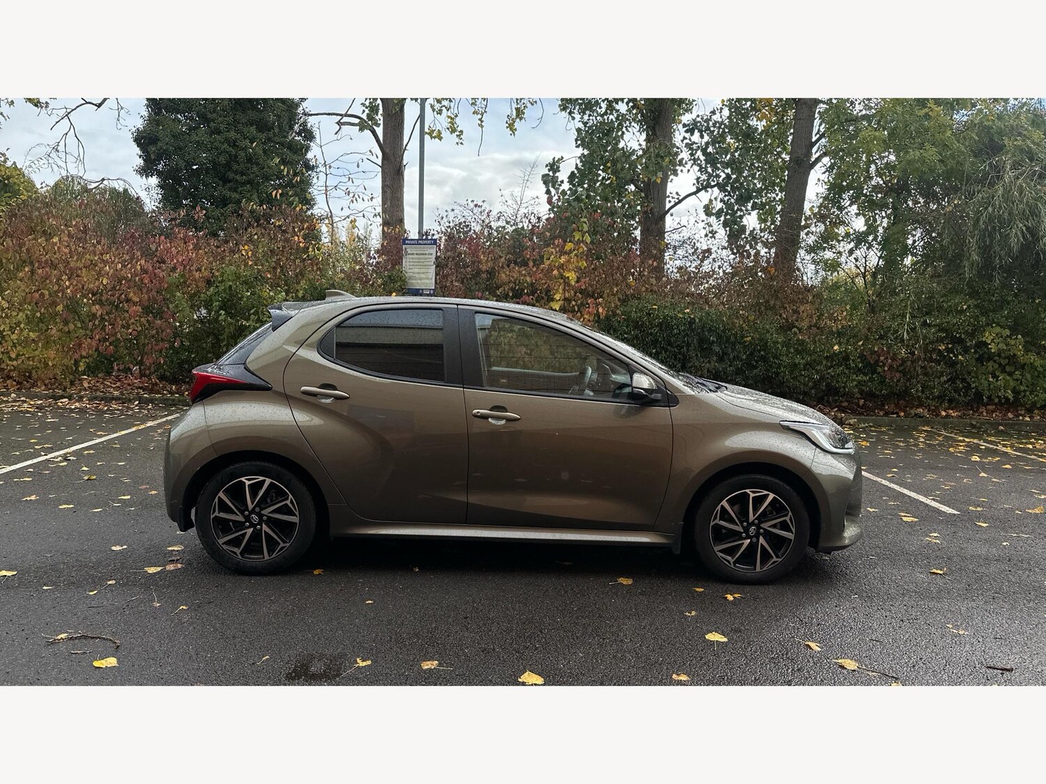 Used Toyota Yaris 2022 for sale - 76388058: Photo 18